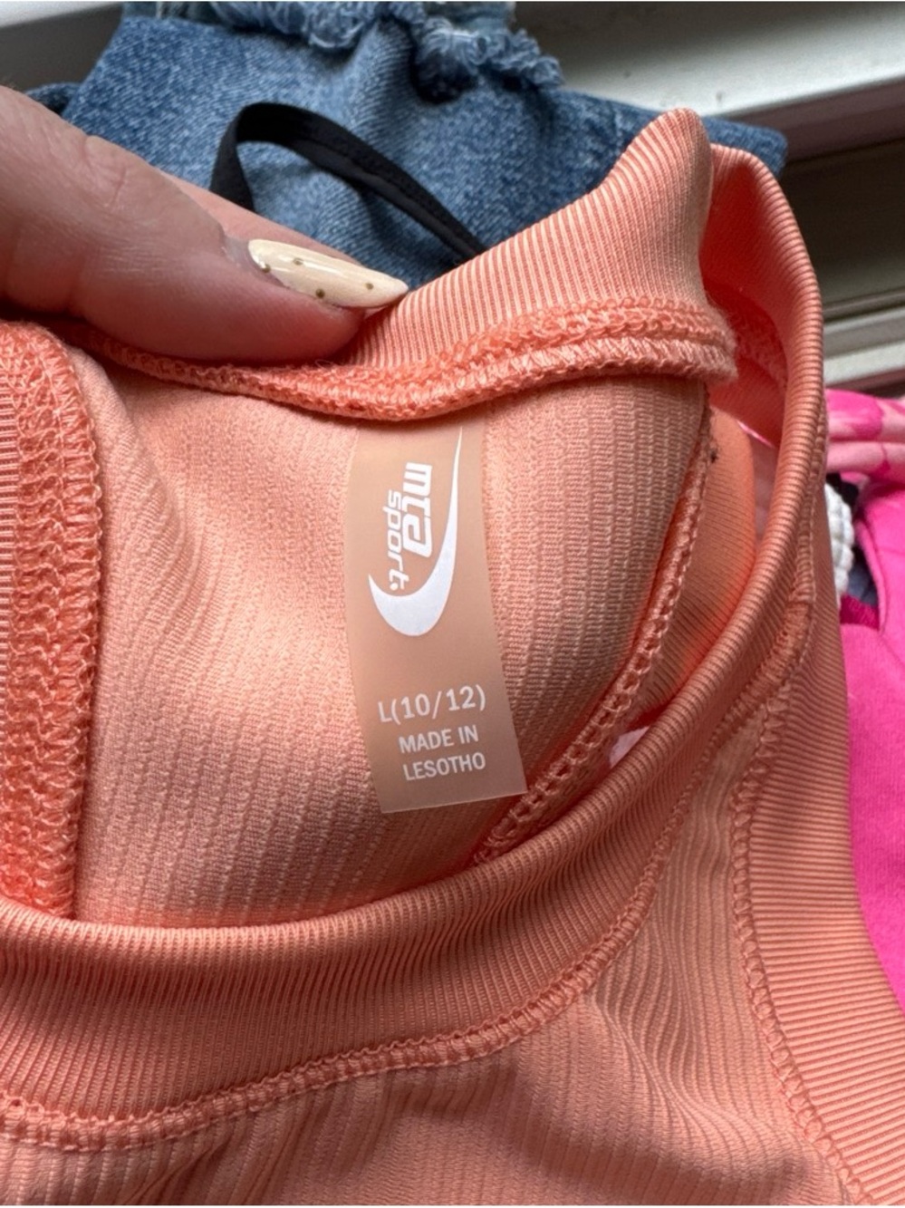 MTA Sport Ribbed Crop Shell in Peach - Picture 2 of 2